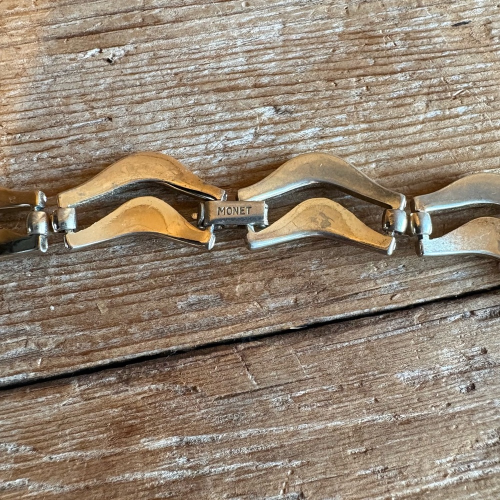 Vintage Monet Gold-tone Sculpted Wave Link Necklace - Picture 2 of 9
